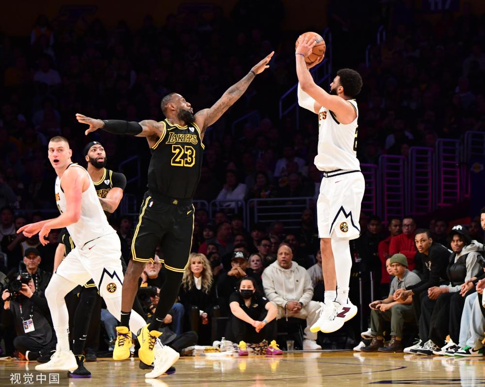 是他们赛场 是他们赛场